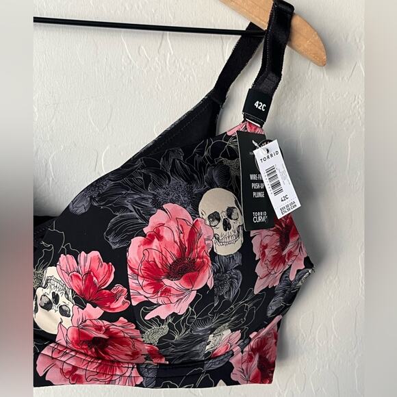 NWT Torrid wire free push up plunge bra skull and roses pattern 42C - Picture 6 of 8